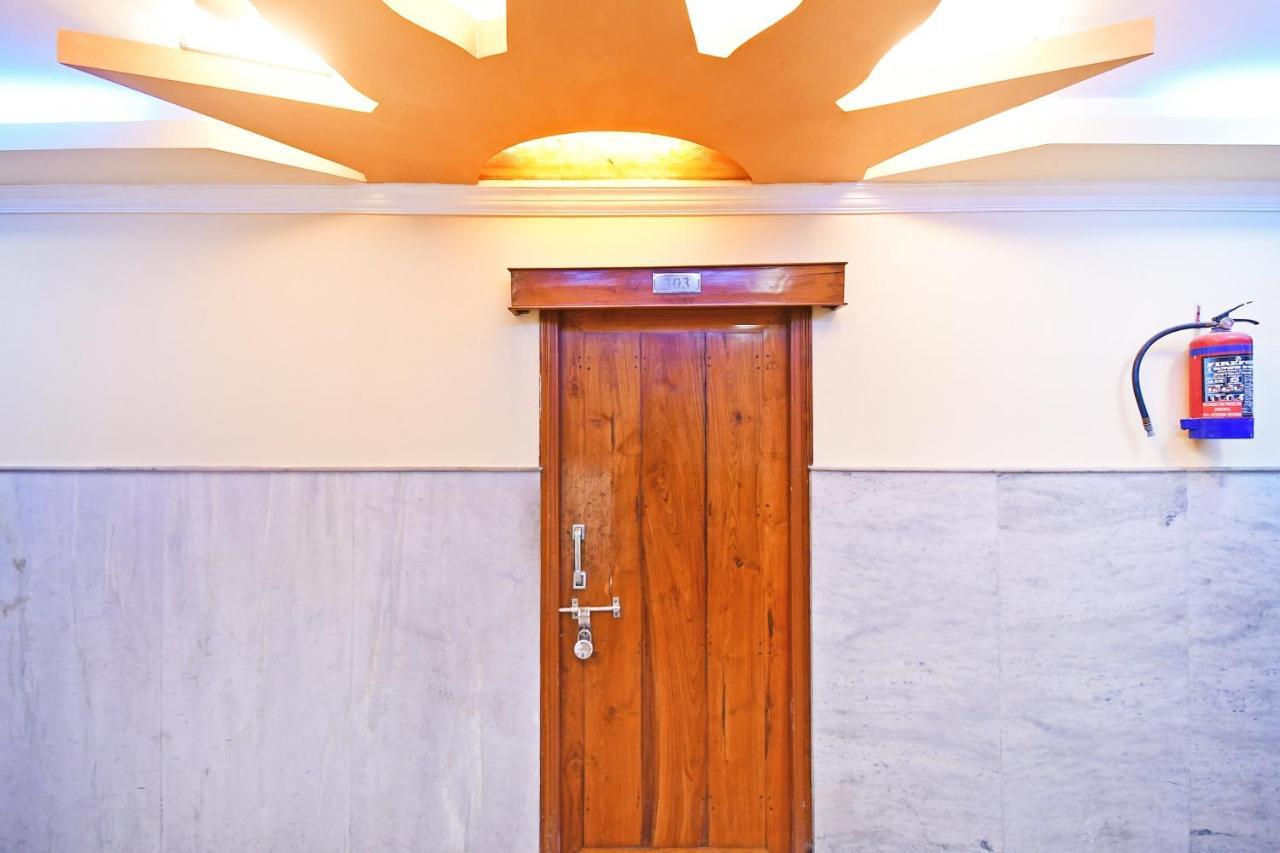 Hotel Oyo 85829 Max International Kalkuta Zewnętrze zdjęcie