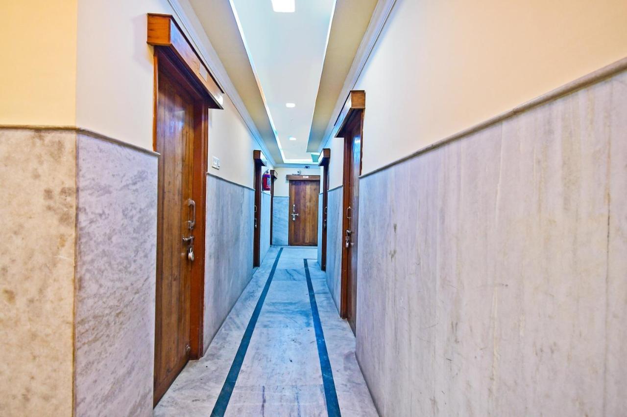 Hotel Oyo 85829 Max International Kalkuta Zewnętrze zdjęcie